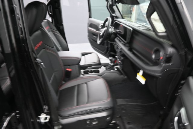 New 2026 Jeep Wrangler Unlimited Rubicon w/ Safety Group AWD/4WD image 18