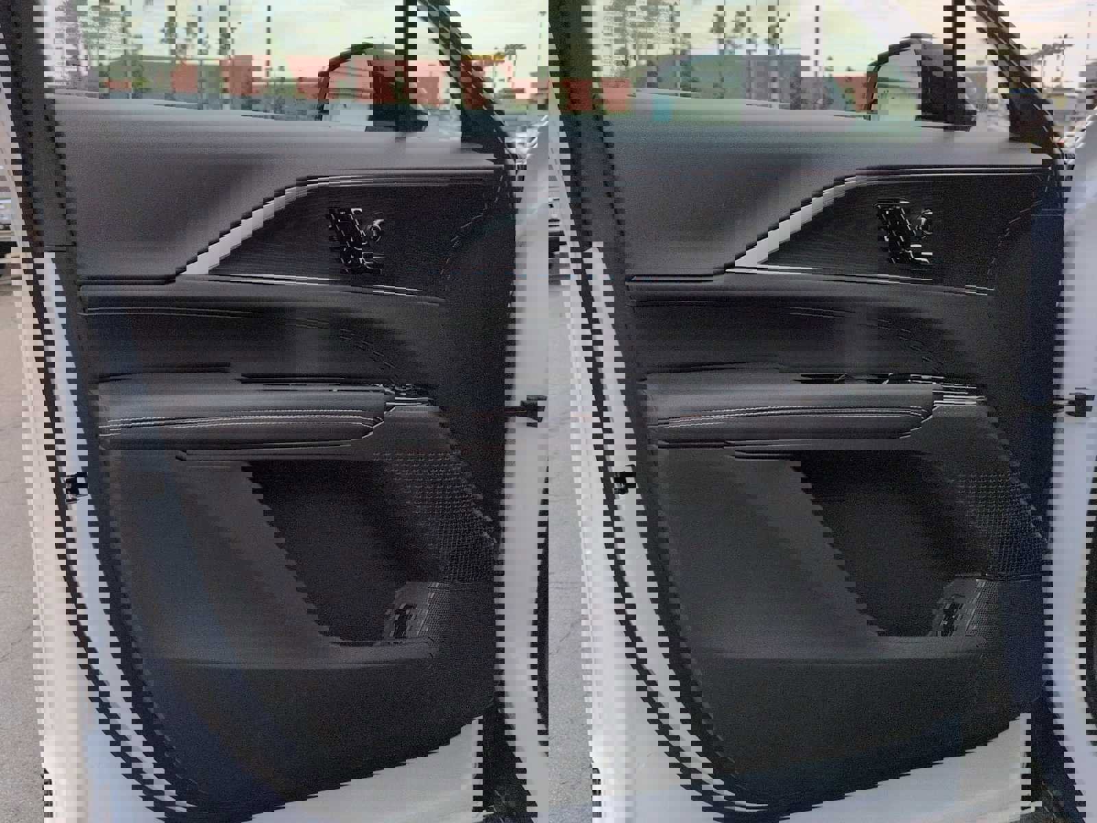 New 2025 Cadillac Lyriq Sport image 10