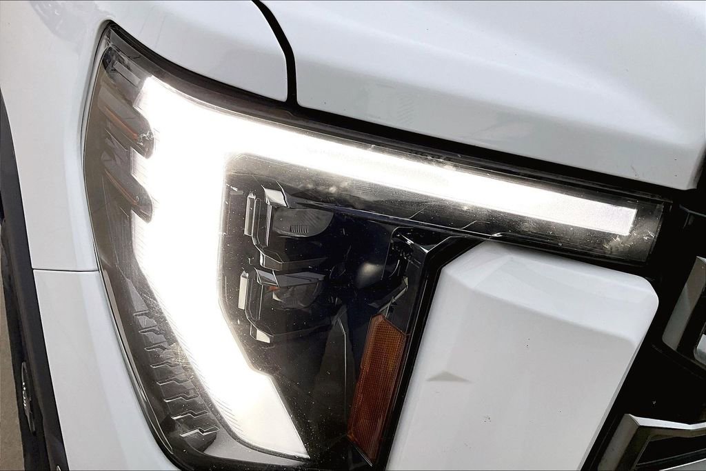 Used 2024 GMC Sierra 2500 AT4 w/ AT4 Premium Plus Package image 39