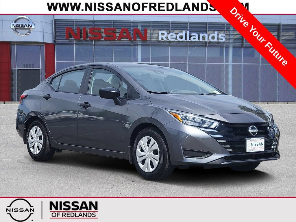Used 2025 Nissan Versa S w/ Trunk Package FWD image 1