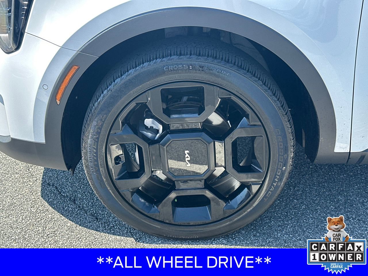 Used 2024 Kia Sorento SX image 11