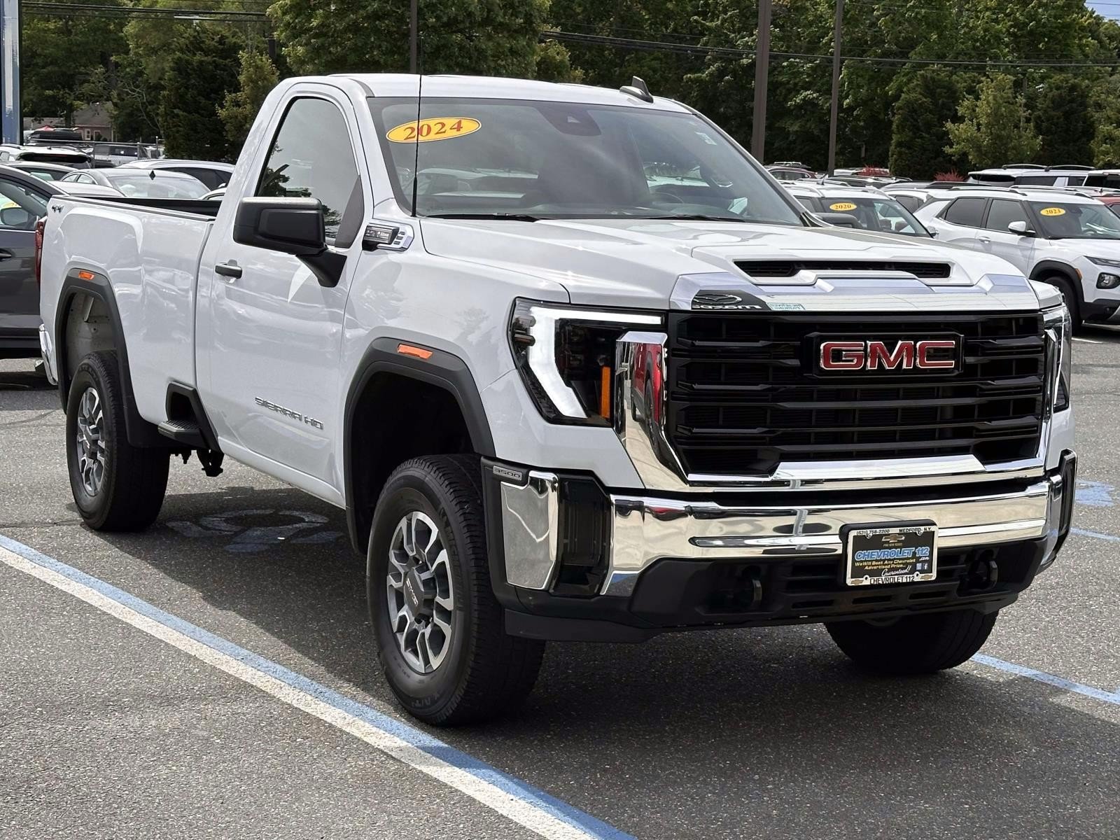 Used 2024 GMC Sierra 3500 Pro w/ Convenience Package AWD/4WD image 5