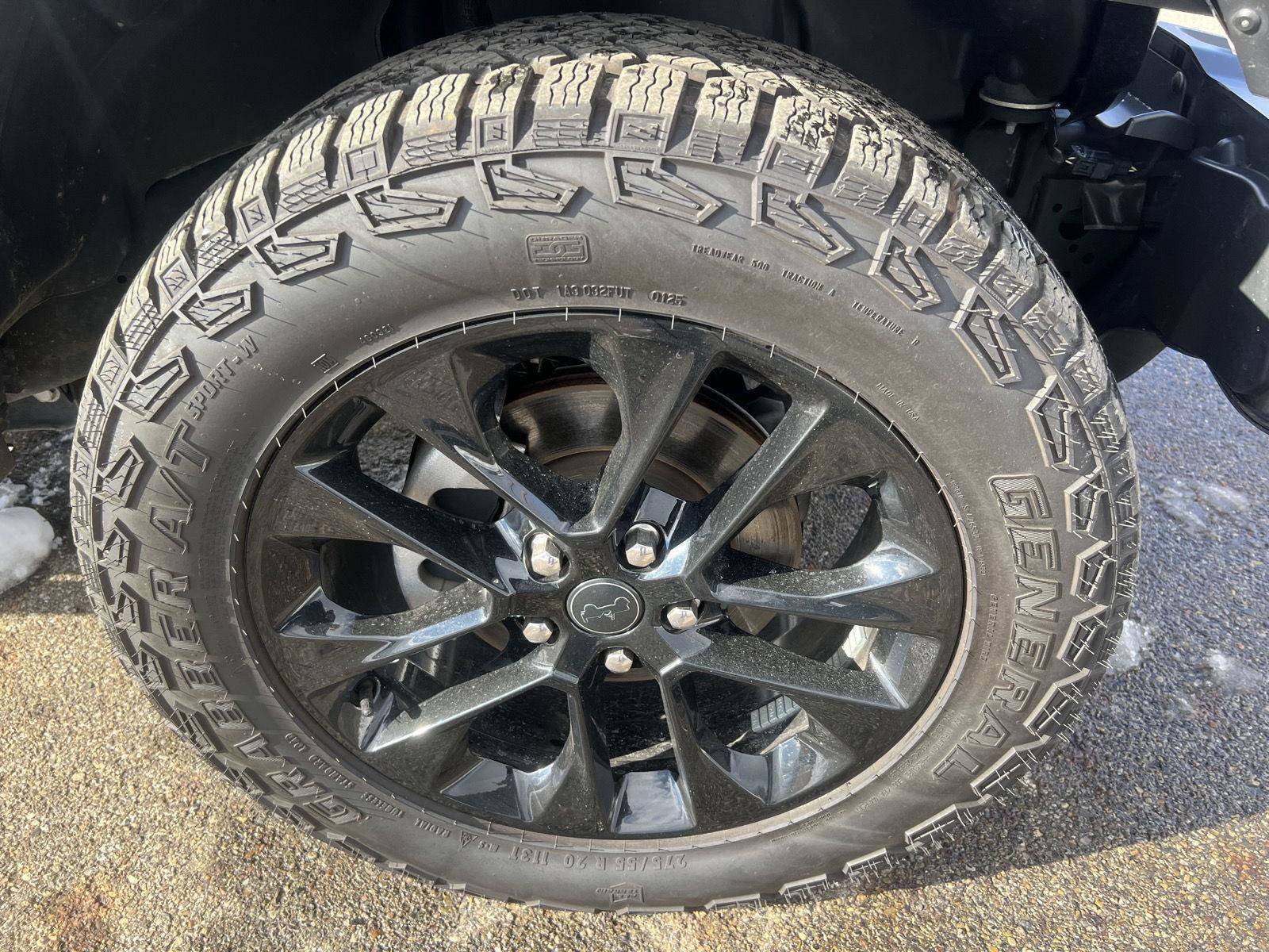 Used 2022 Jeep Gladiator Willys image 42