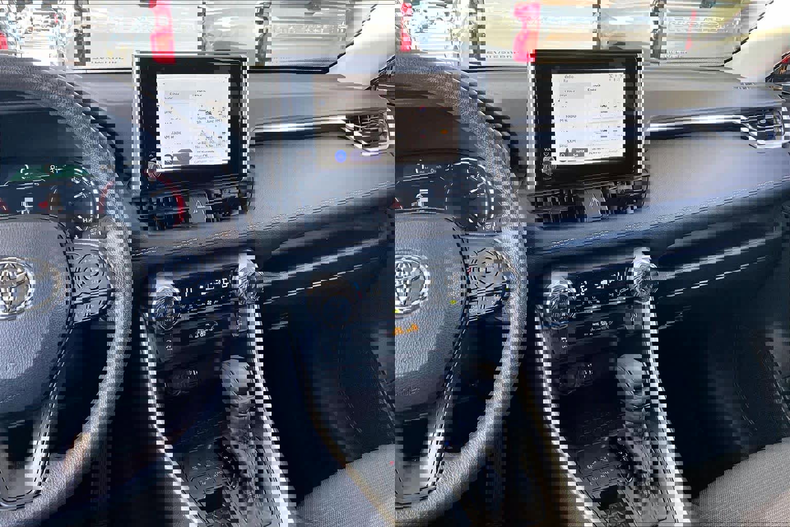 Used 2025 Toyota RAV4 XLE image 6