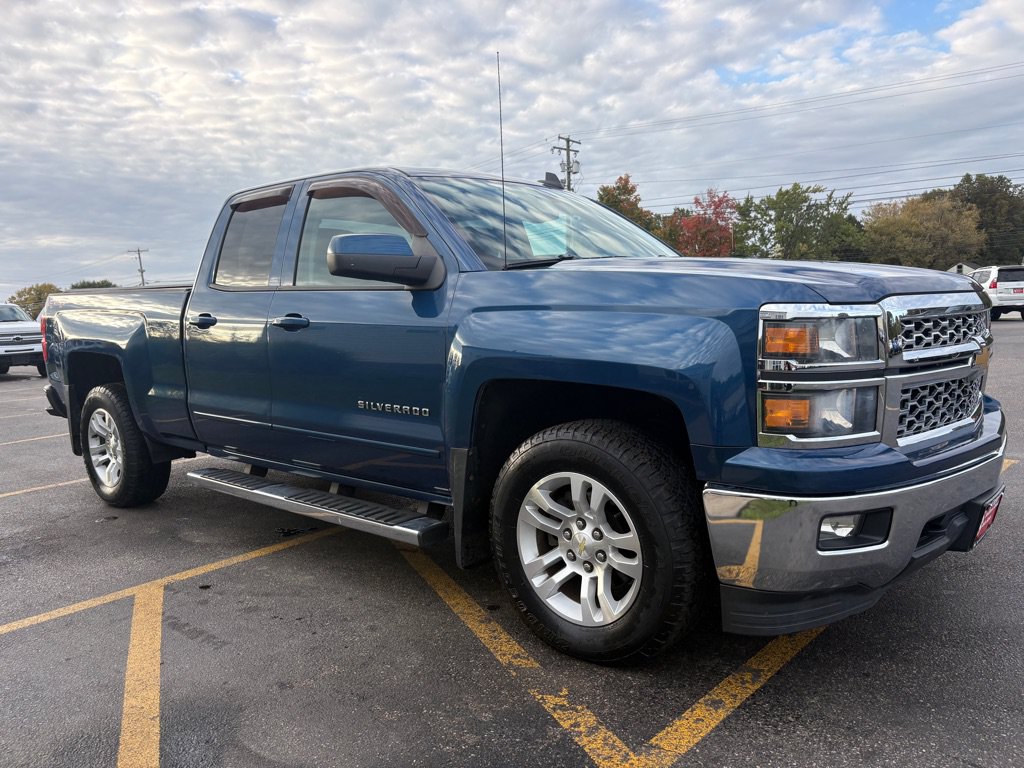 Used 2015 Chevrolet Silverado 1500 LT w/ All Star Edition AWD/4WD image 4