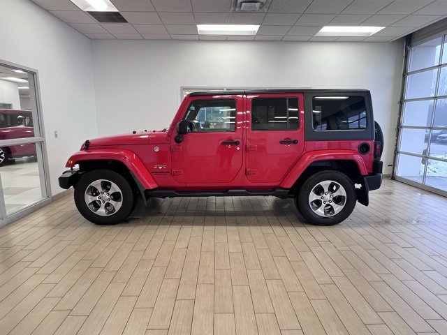 Used 2017 Jeep Wrangler Unlimited Sahara w/ Dual Top Group image 13