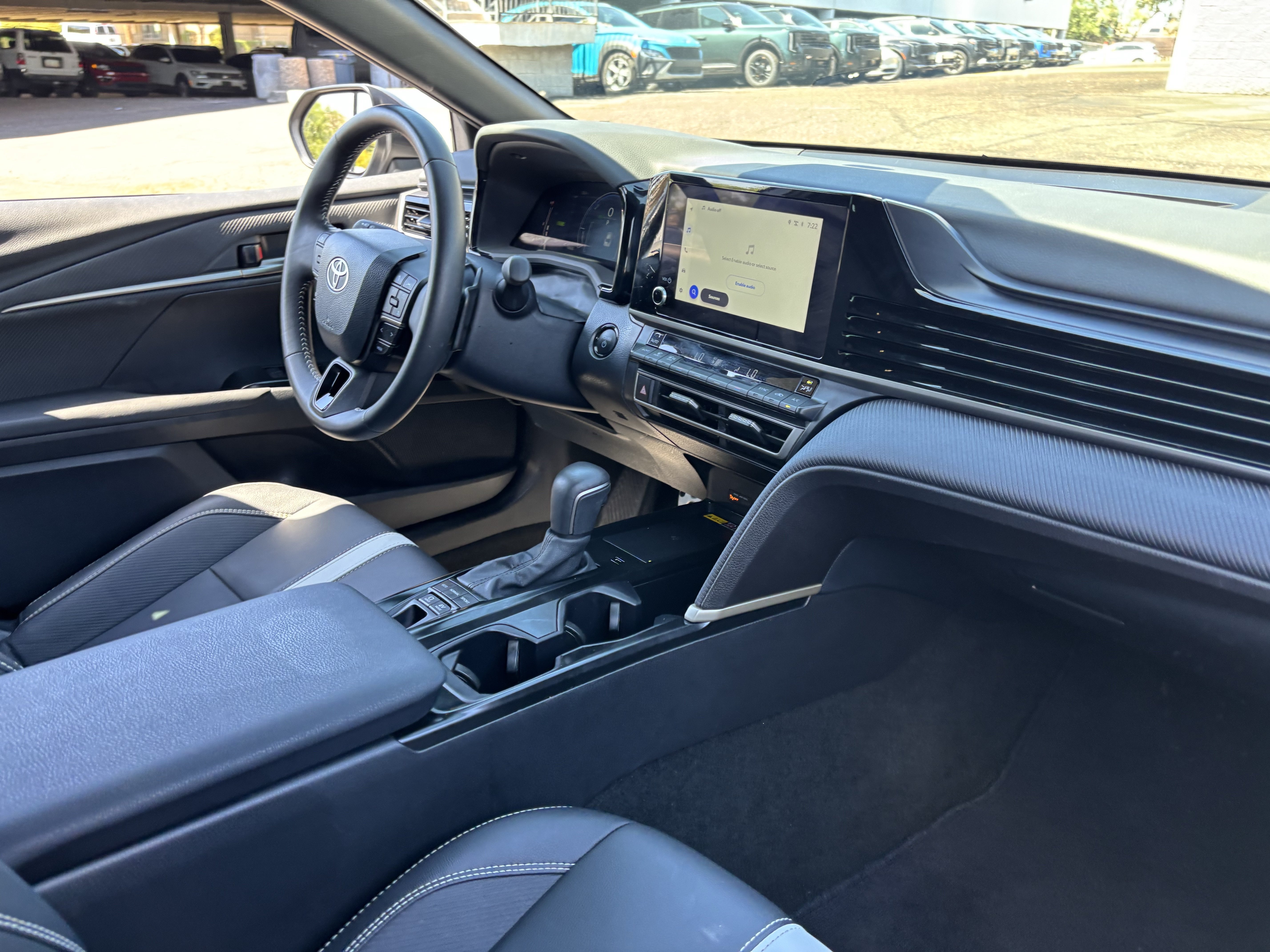 Used 2026 Toyota Camry SE w/ Convenience Package FWD image 11