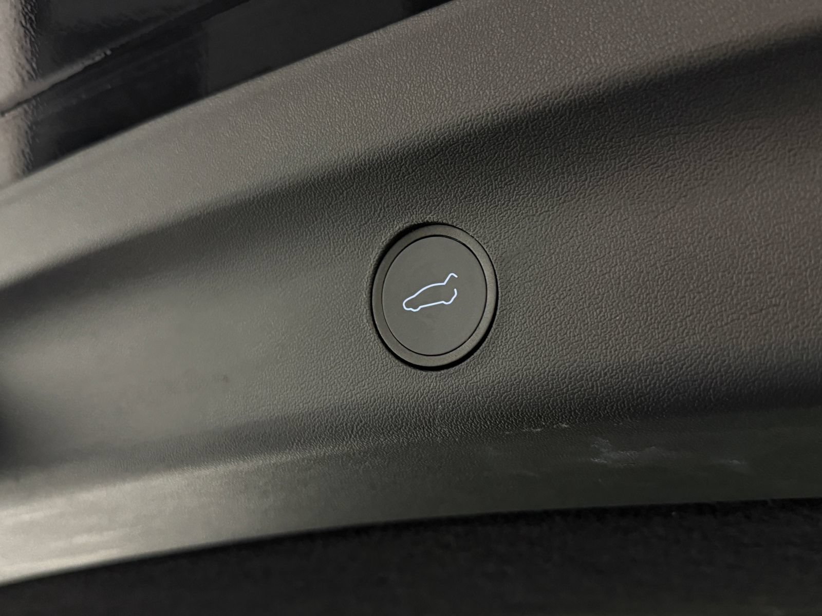Used 2022 Tesla Model Y Performance AWD/4WD image 17