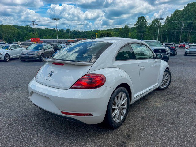 Used 2018 Volkswagen Beetle 2.0T S w/ Style & Comfort Package For S FWD image 4