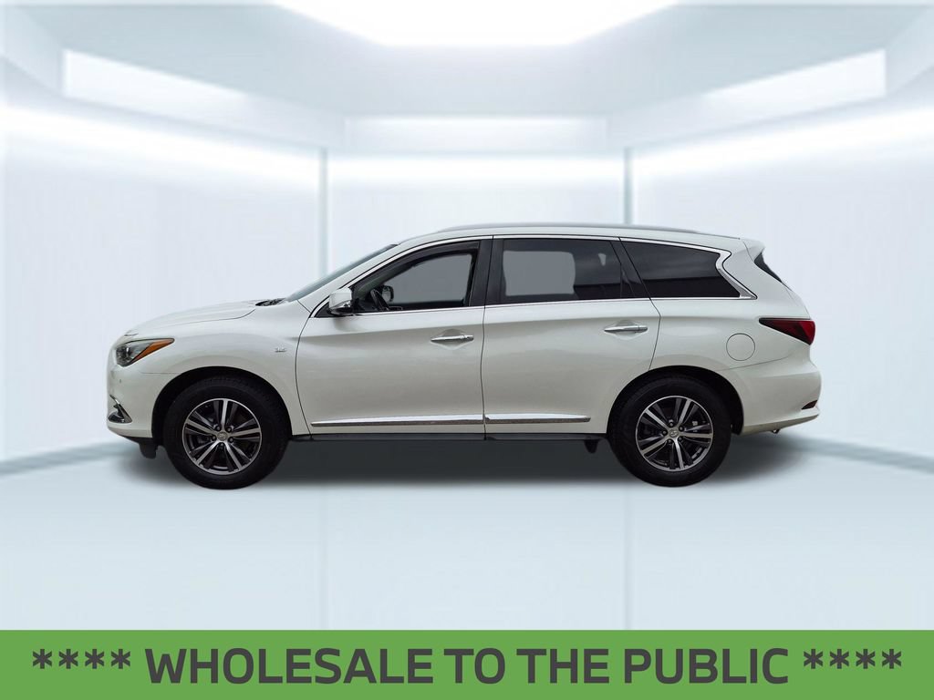 Used 2019 INFINITI QX60 Luxe w/ Essential Package FWD image 2