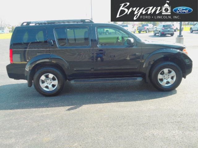 Used 2006 Nissan Pathfinder SE w/ (P01) Se Premium Pkg image 5