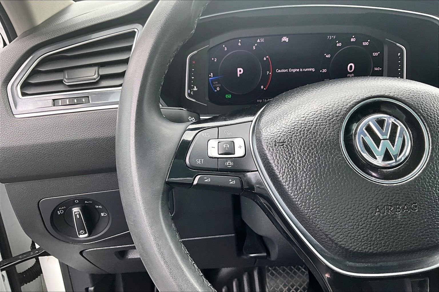Used 2020 Volkswagen Tiguan SEL FWD image 11