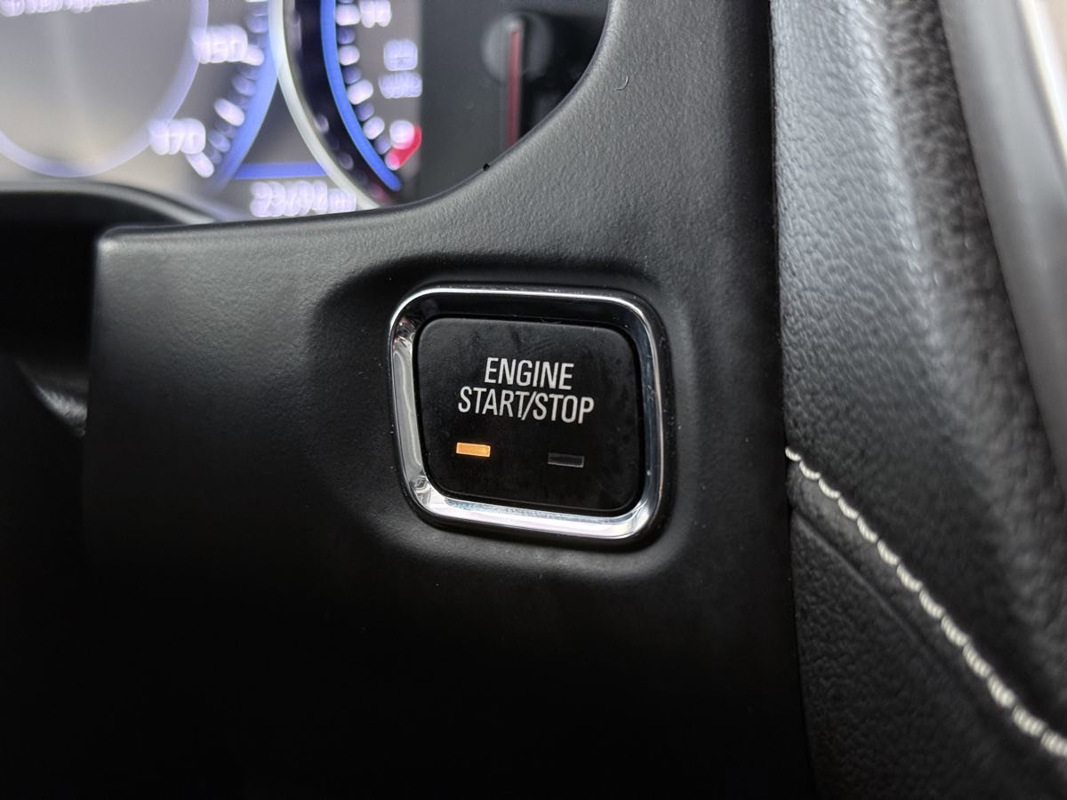 Used 2022 GMC Acadia Denali w/ Denali Ultimate Package FWD image 60