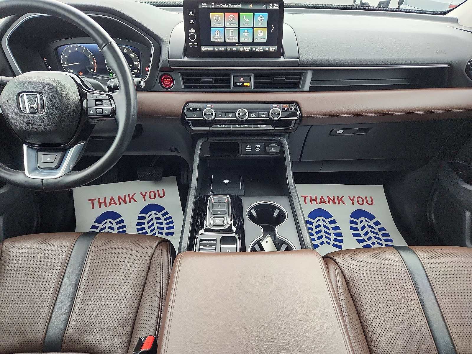 Used 2023 Honda Pilot Elite image 9