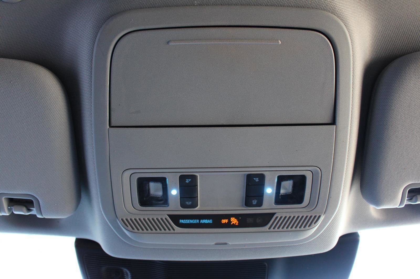 Used 2021 Ford Explorer XLT image 26