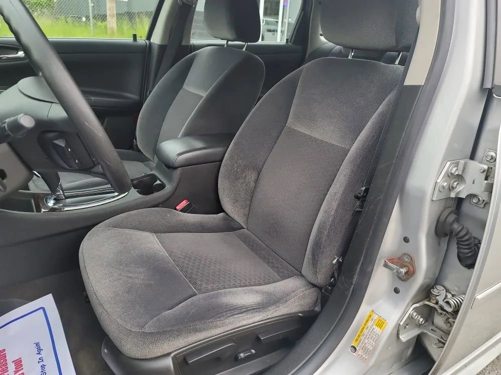 Used 2016 Chevrolet Impala Limited LS FWD image 9