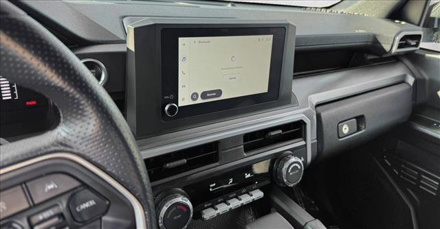 Certified 2025 Toyota 4Runner SR5 AWD/4WD image 12