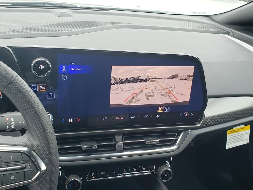 New 2026 Chevrolet Equinox EV LT image 30