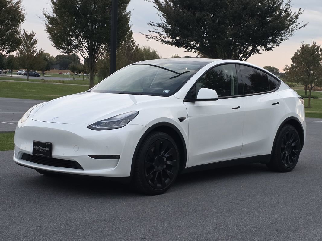 Used 2021 Tesla Model Y Long Range image 4