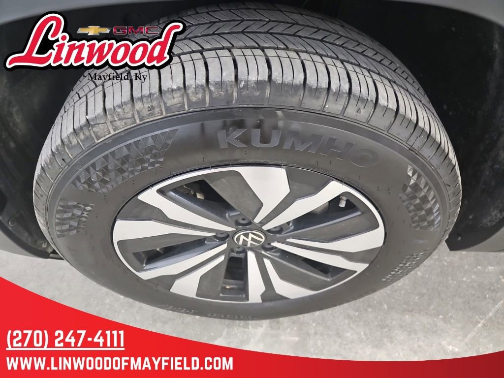 Used 2024 Volkswagen Atlas SE AWD/4WD image 6