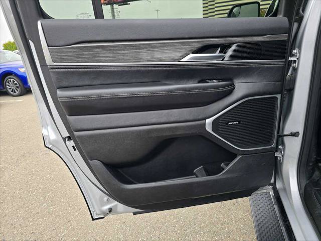 Used 2024 Jeep Wagoneer Series II AWD/4WD image 14