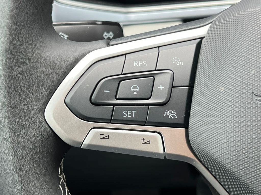 New 2026 Volkswagen Taos SE AWD/4WD image 19