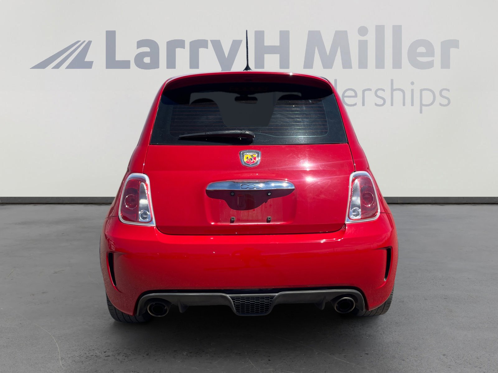 Used 2013 FIAT 500 Abarth FWD image 4