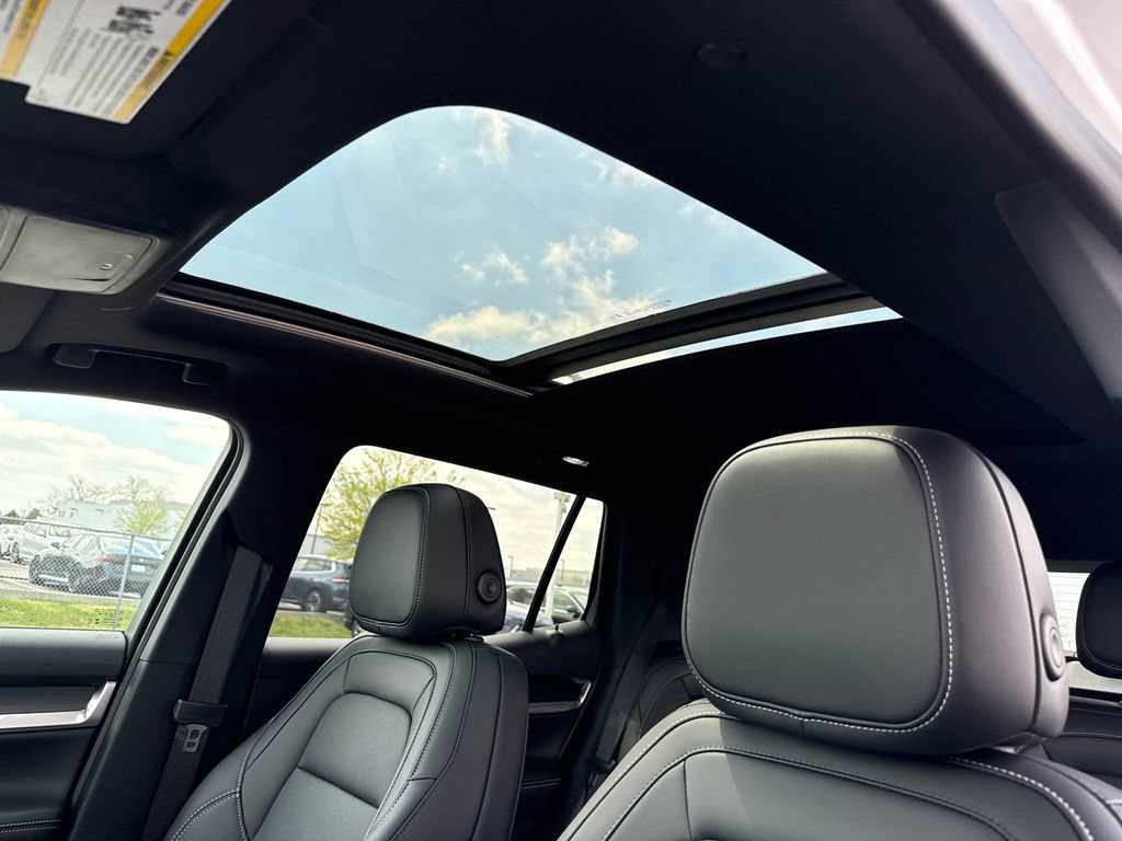 New 2026 GMC Terrain Elevation w/ Elevation Premium Package AWD/4WD image 29