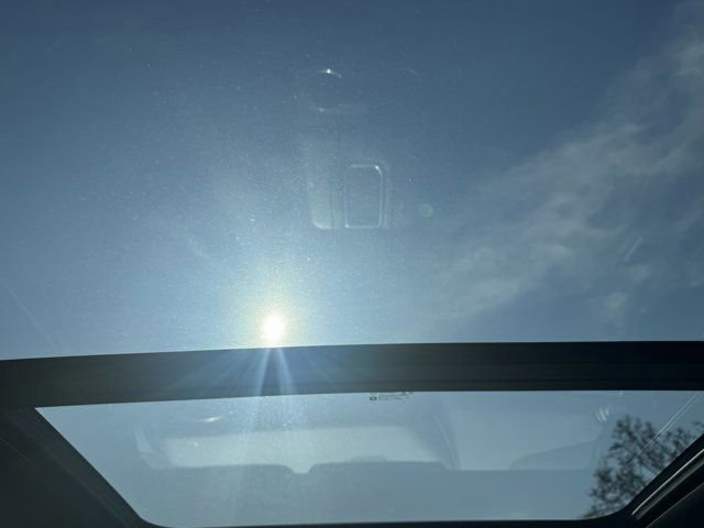 Used 2022 GMC Yukon Denali image 16