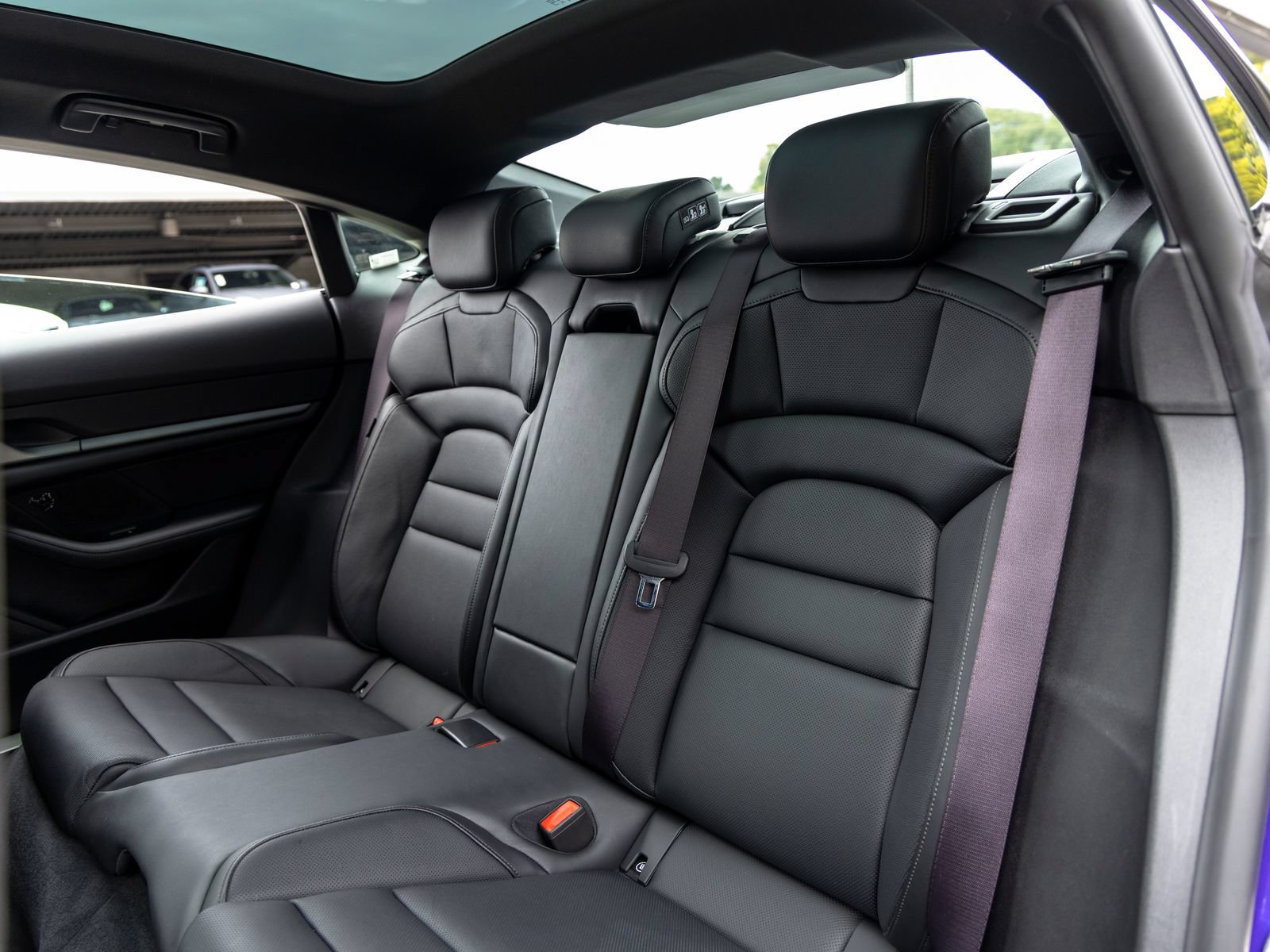 Certified 2025 Porsche Taycan AWD/4WD image 44