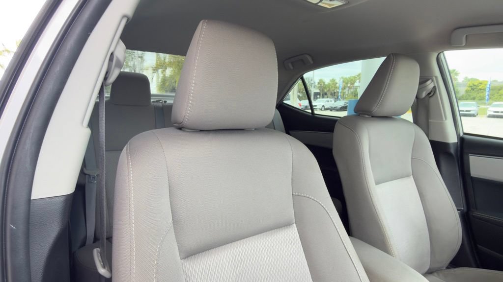Used 2015 Toyota Corolla LE FWD image 9