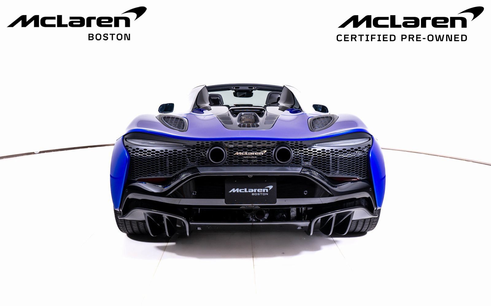 Used 2025 McLaren Artura Spider RWD image 6
