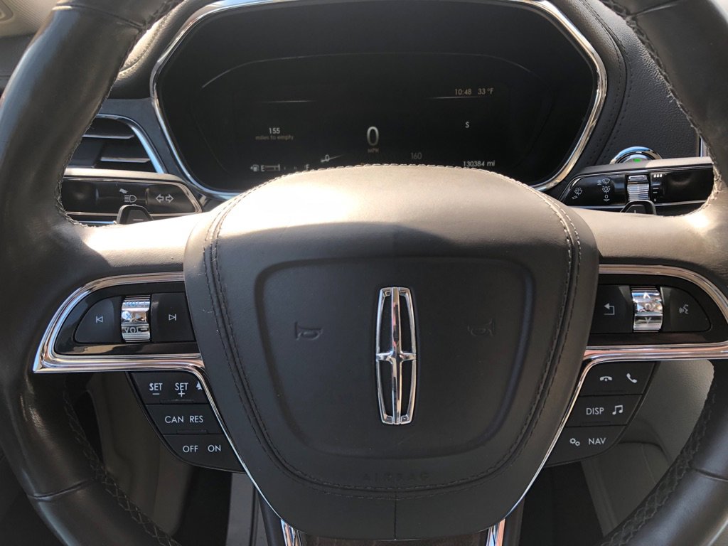 Used 2017 Lincoln Continental Reserve w/ Climate Package image 29