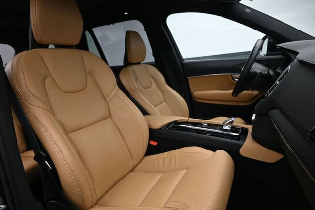 Used 2023 Volvo XC90 B6 Ultimate w/ Protection Package Premier AWD/4WD image 37