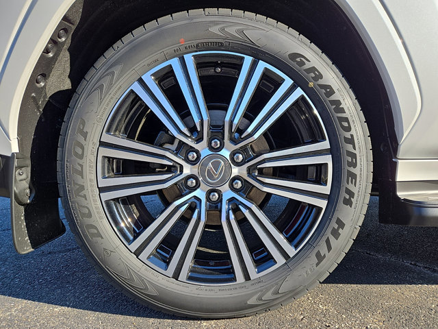 New 2026 Lexus LX 600 4WD w/ Luxury Package image 5