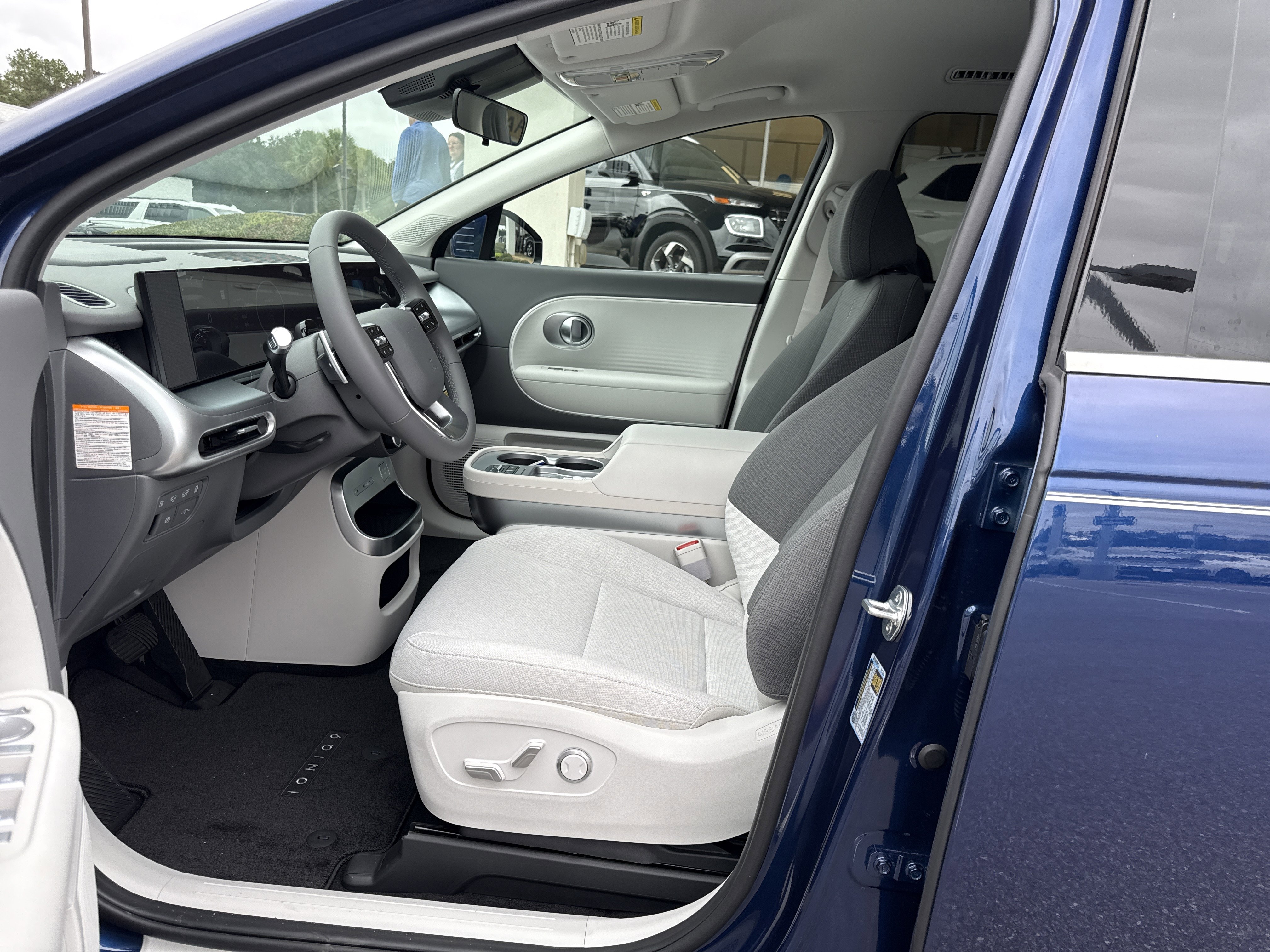 New 2026 Hyundai Ioniq 9 S image 10