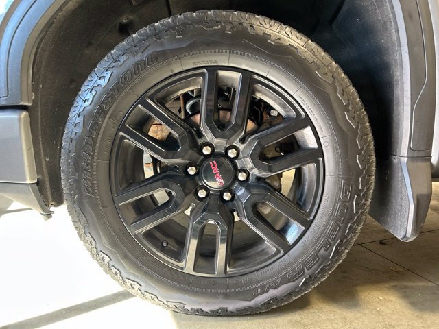 Used 2021 GMC Sierra 1500 Elevation w/ X31 Off-Road Package AWD/4WD image 10