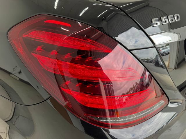 Used 2020 Mercedes-Benz S 560 Sedan image 33