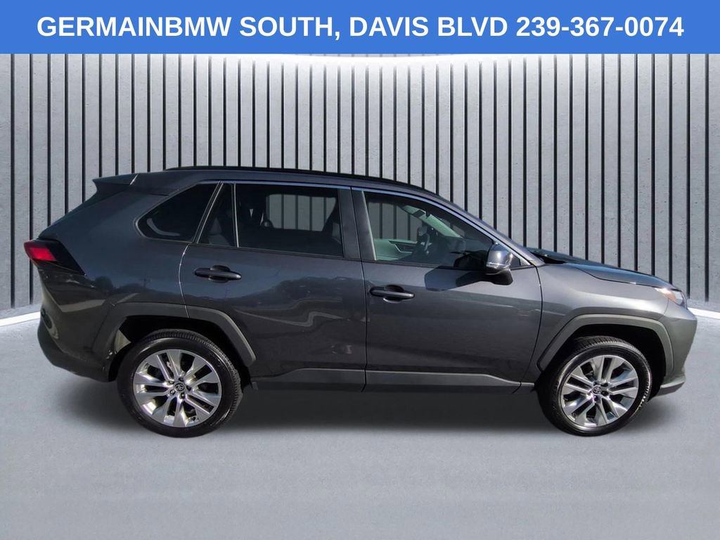 Used 2023 Toyota RAV4 XLE Premium FWD image 4