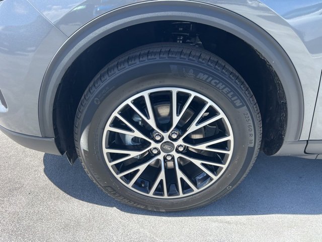 New 2025 Ford Escape SE w/ PHEV Premium Package image 4