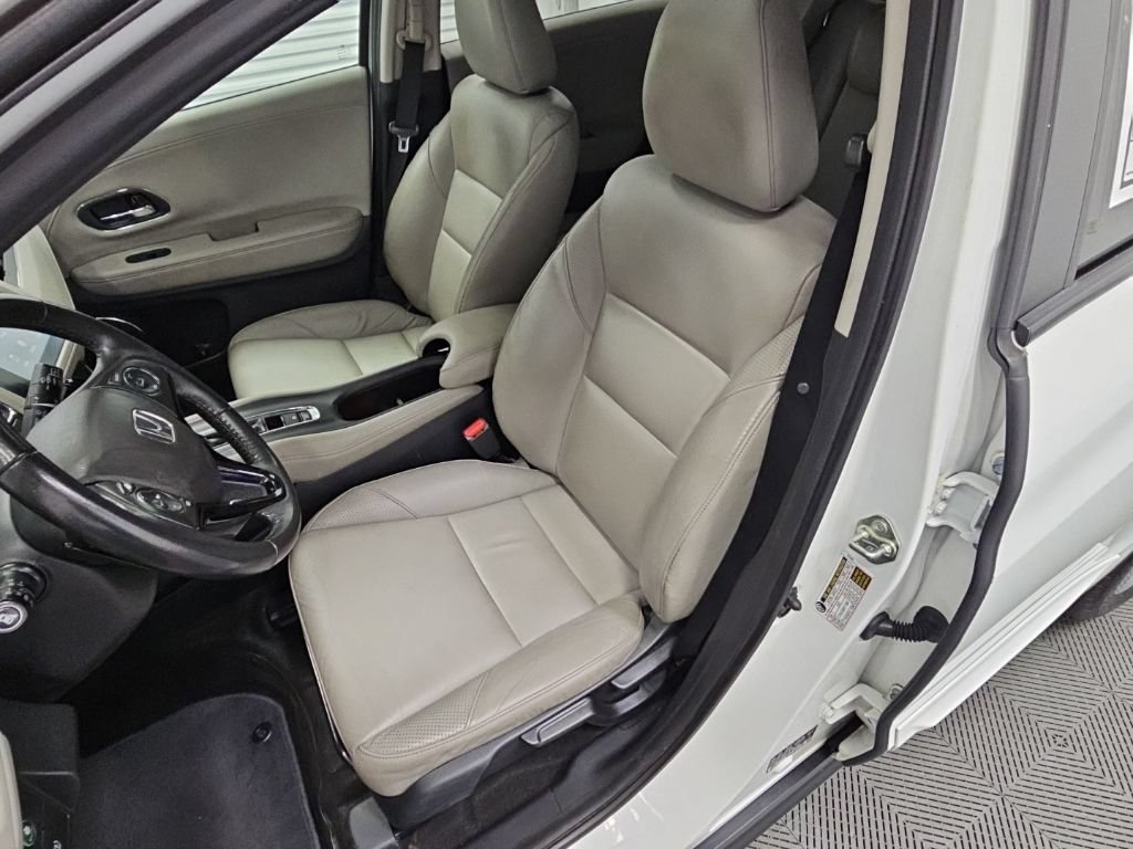 Used 2017 Honda HR-V EX-L image 28