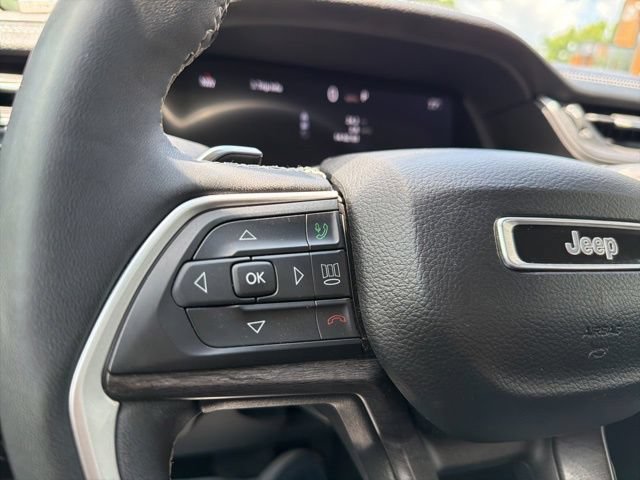 Used 2023 Jeep Grand Cherokee Limited AWD/4WD image 28