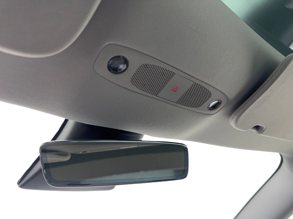 Used 2023 Tesla Model 3 Standard Range image 65