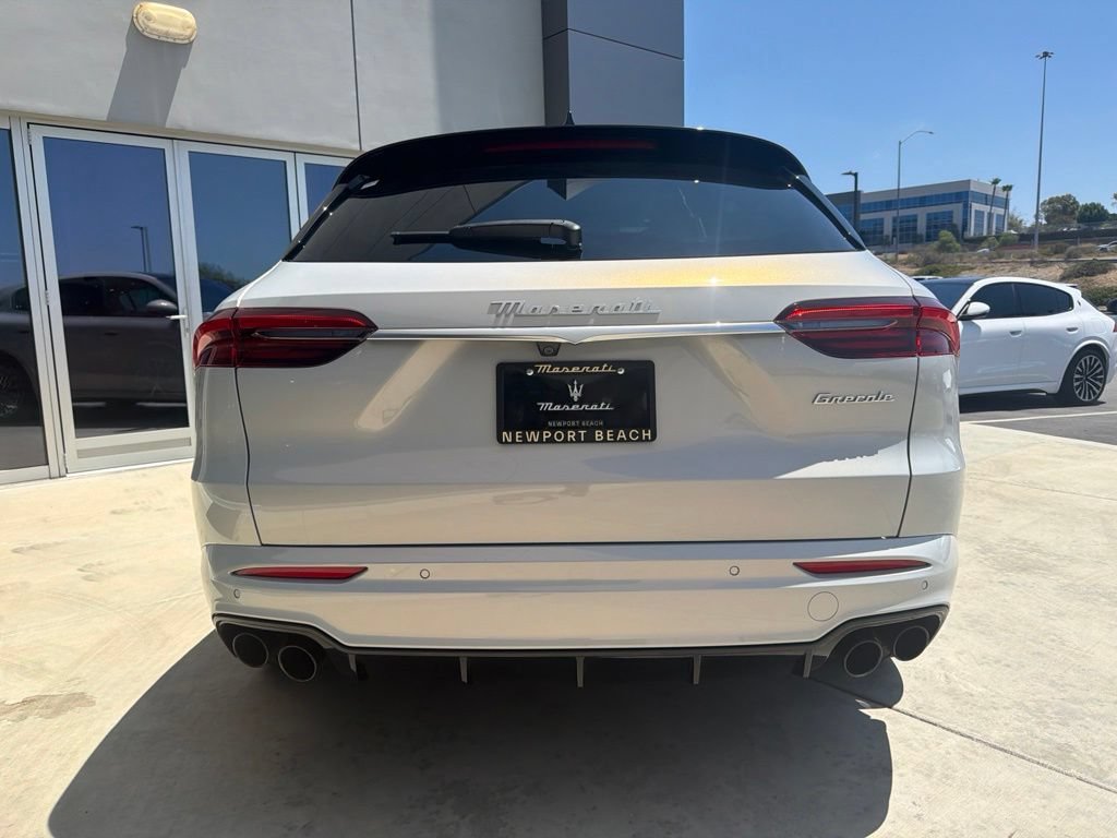 Certified 2023 Maserati Grecale Modena AWD/4WD image 7