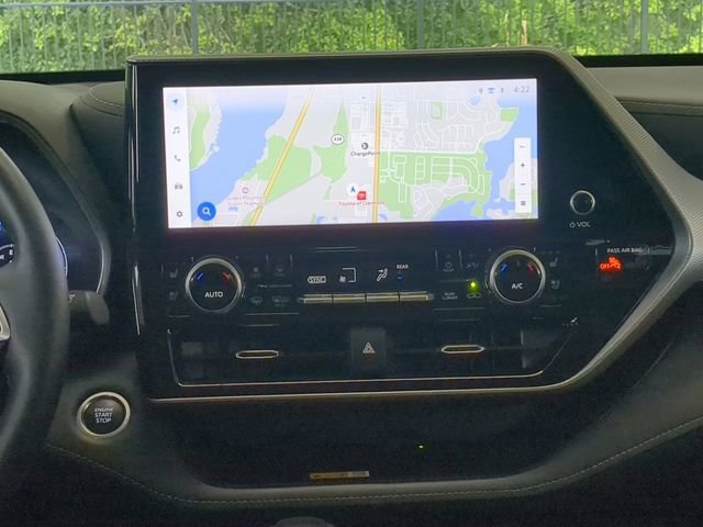 Used 2024 Toyota Highlander Platinum image 18