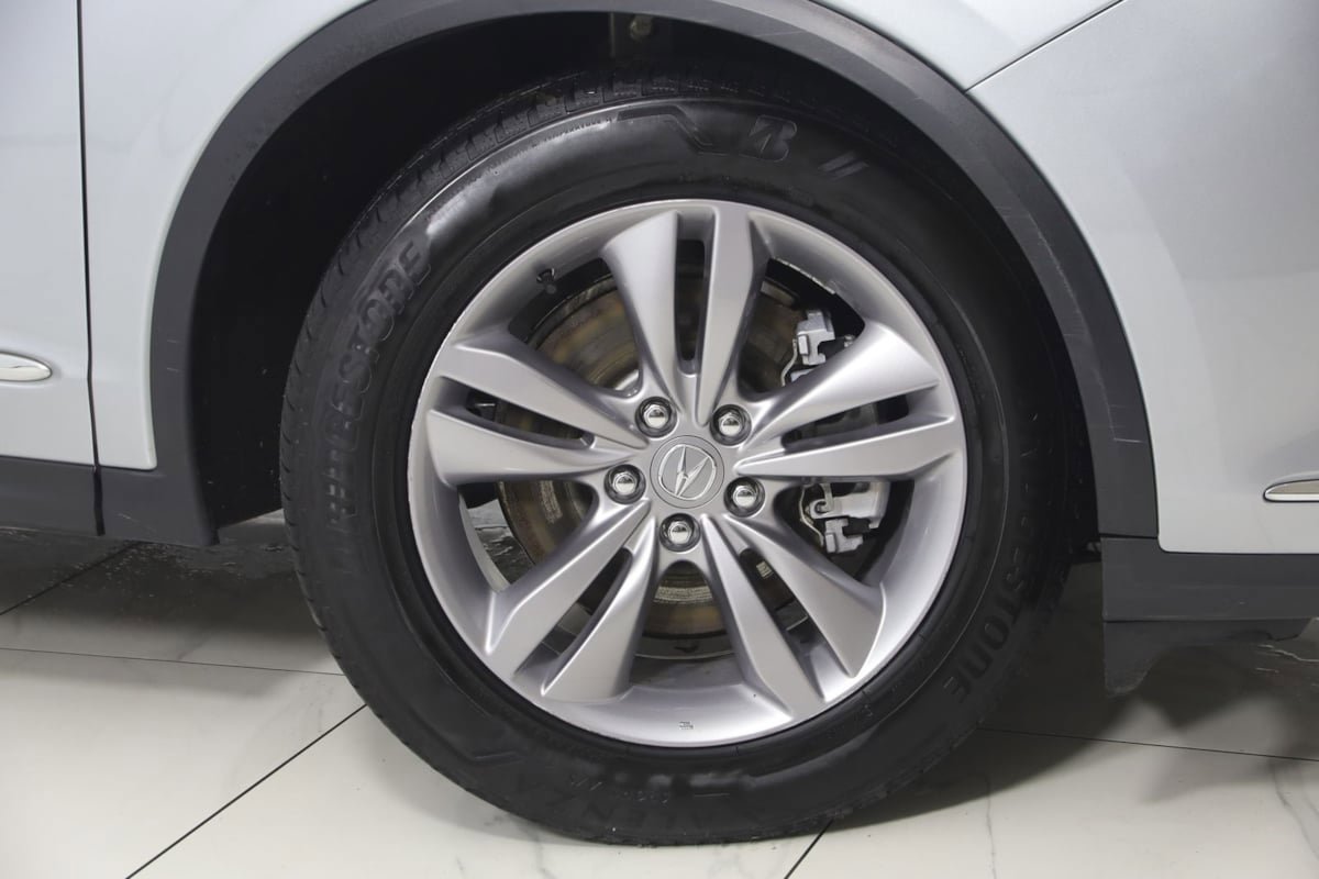 Used 2023 Acura MDX SH-AWD image 16