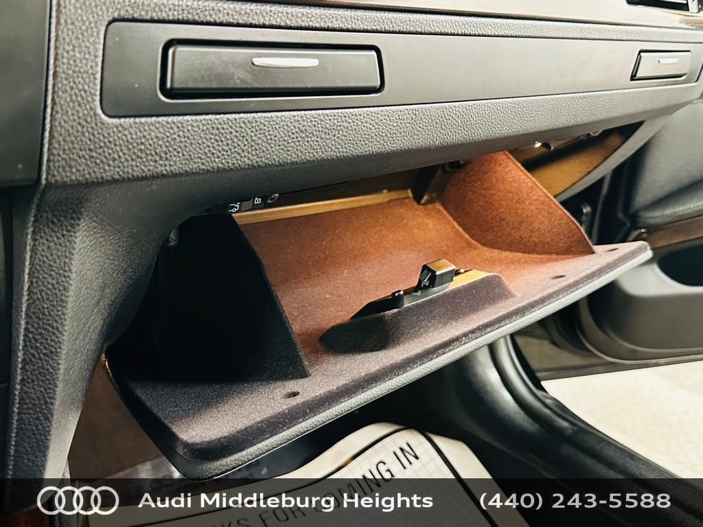 Used 2011 BMW 328i xDrive Sedan image 22