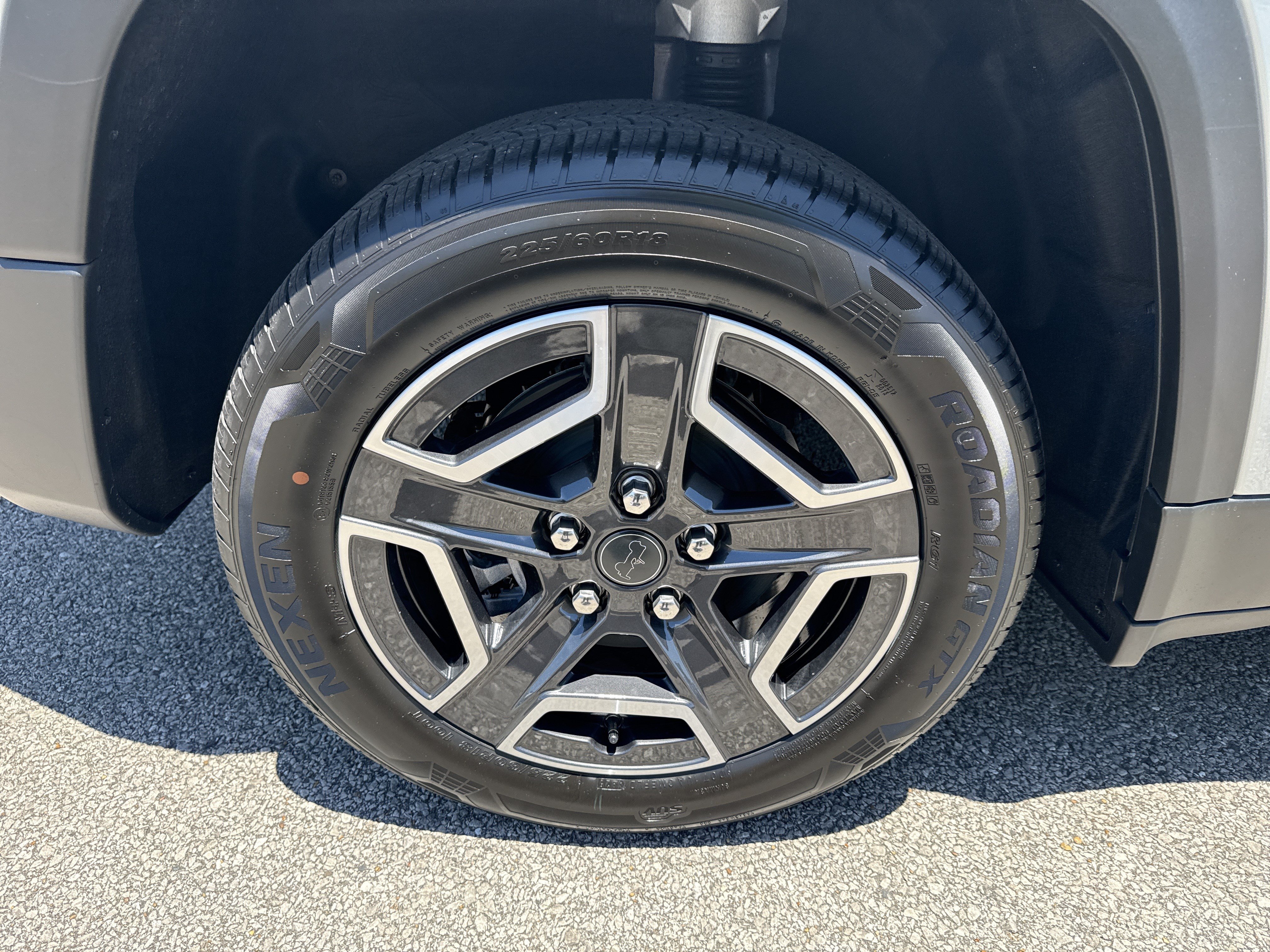 New 2026 Jeep Cherokee Laredo AWD/4WD image 17