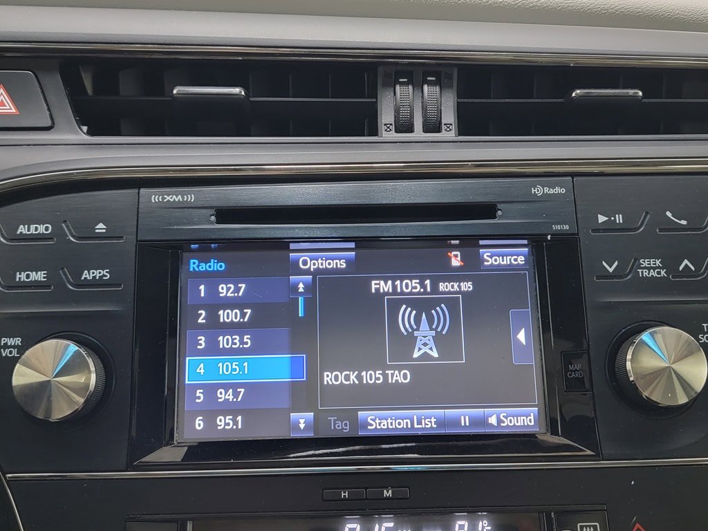 Used 2016 Toyota Avalon Touring FWD image 21