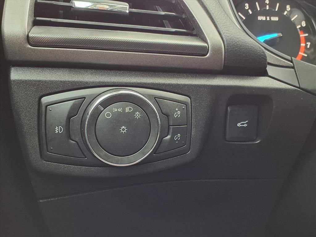 Used 2017 Ford Fusion S w/ Equipment Group 101A FWD image 22